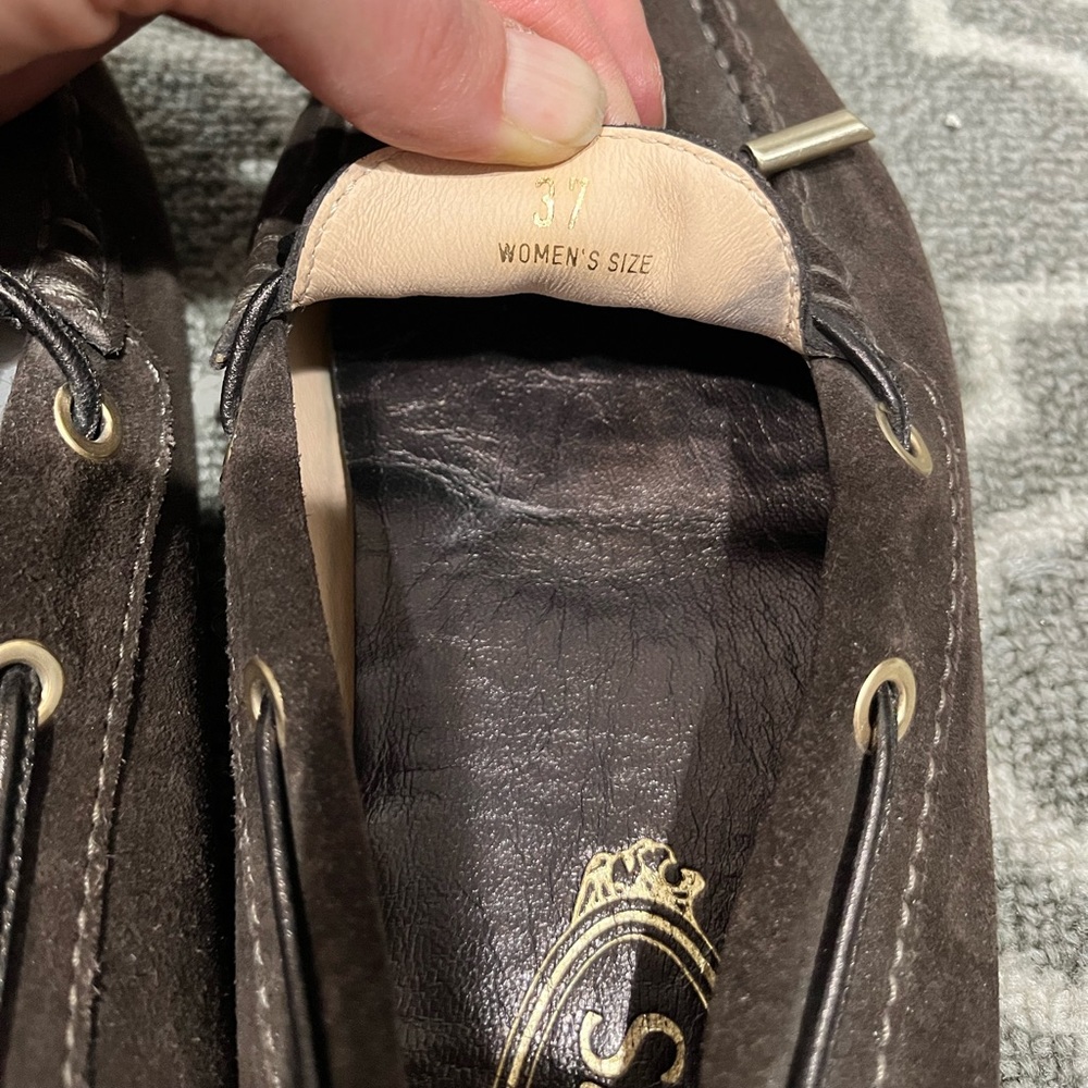 Tod’s Gommino Driving Shoes in Brown Suede - Picture 6 of 6